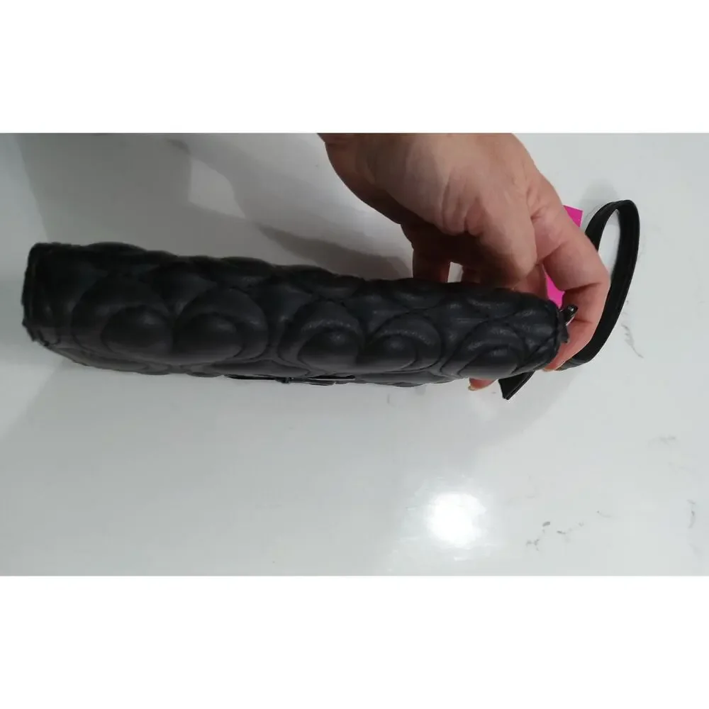 NWT Betsey Johnson black Kara wallet Quilted heart detail 7x4in zip closure glam